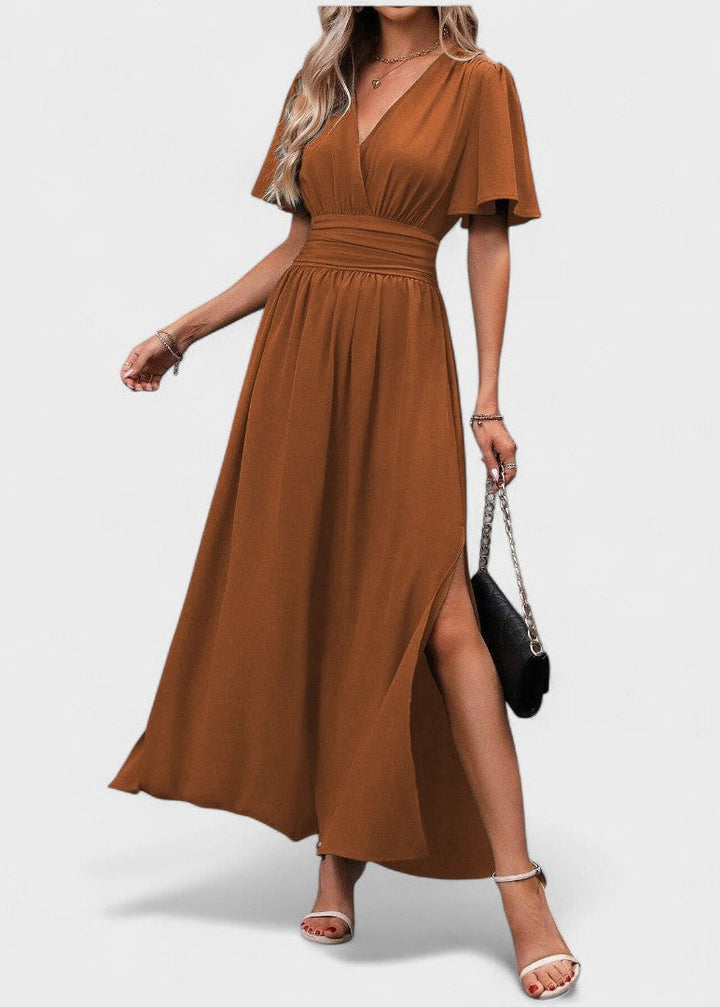 Eterna | Elegantiška Juoda Maxi Suknelė su V Formos Iškirpte, Plačiomis Rankovėmis ir Šonine Iškirpte