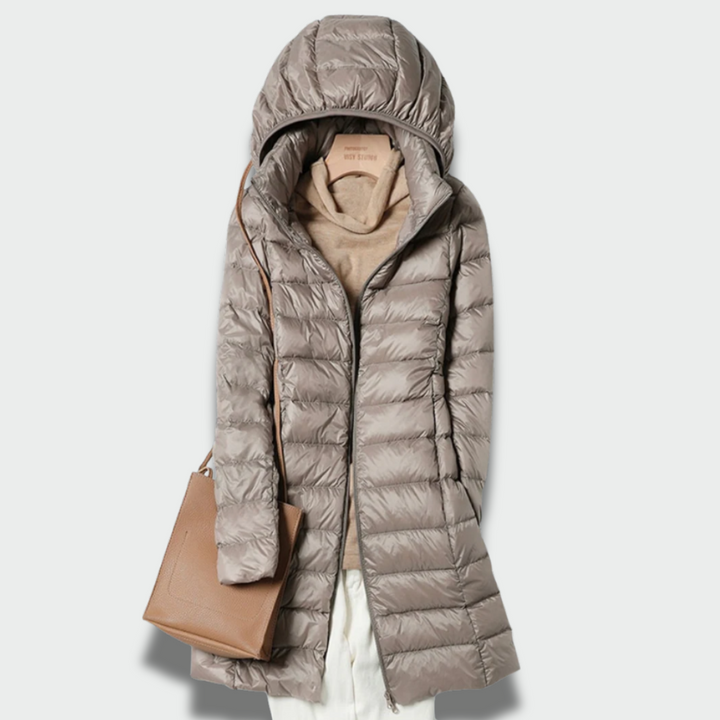 Vaiva™ – Ultralengvas pūkinis švarkelis