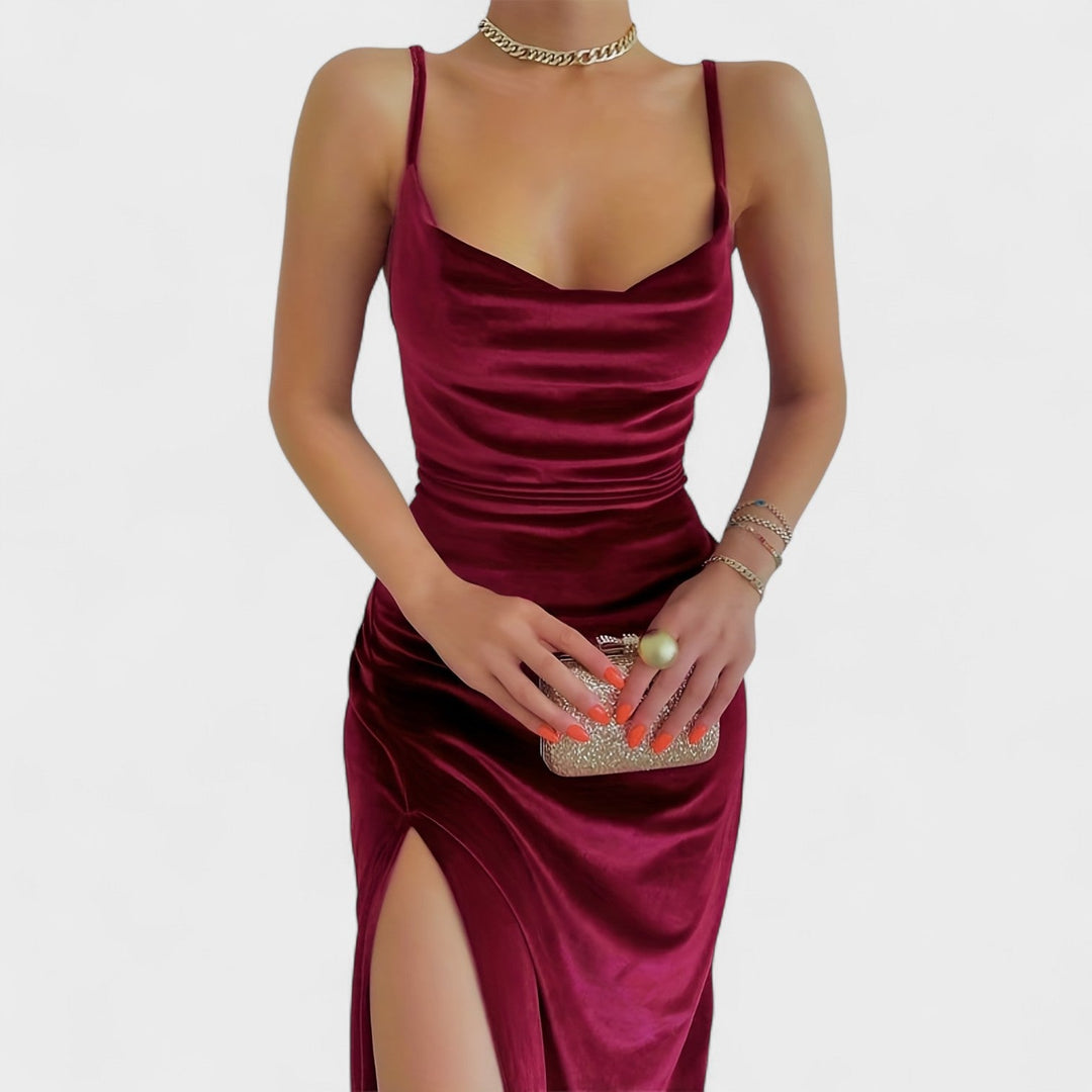 Gabriela - Aksominė suknelė su šonine iškirpte