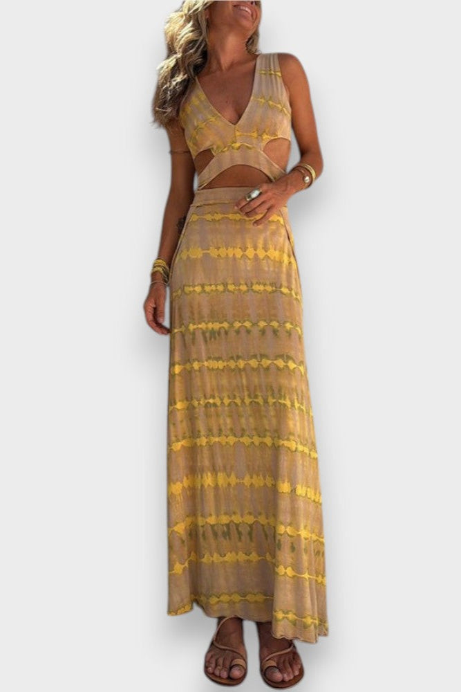 Bianca – Drabužis su Drąsiu Dizainu ir Giliais Iškirpais 