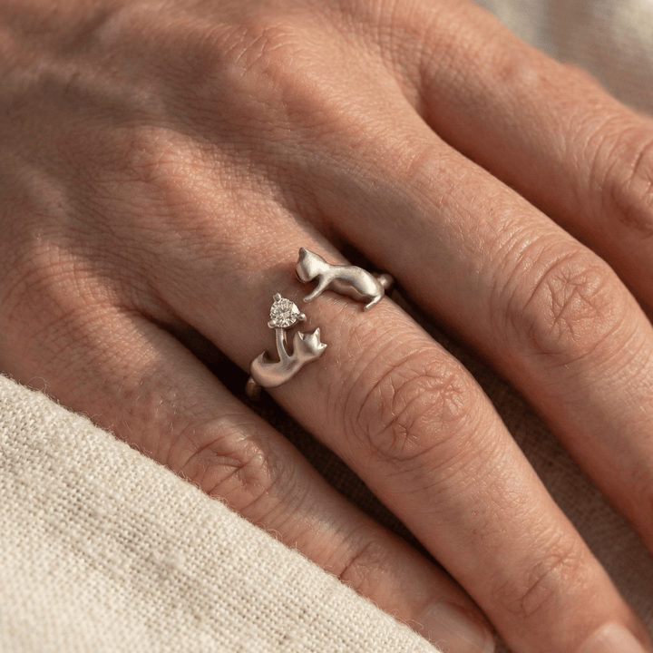 Bowie™ - Linksmas sidabrinis žiedas