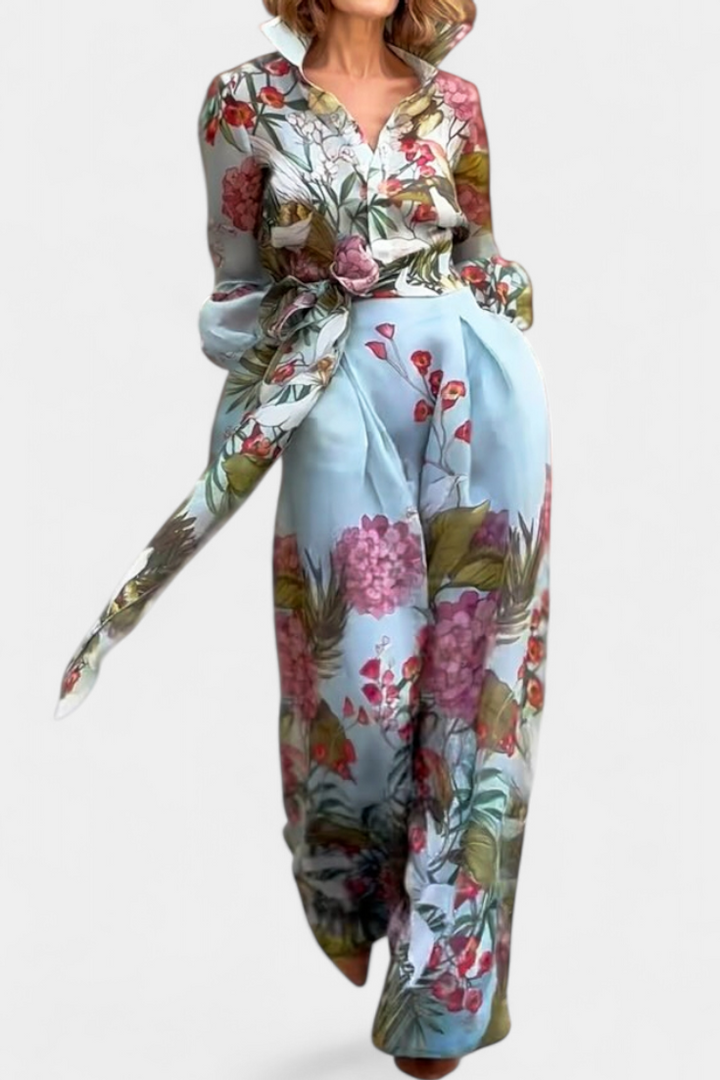 Sanne Elegantiškas Komplektas Su Gėlių Raštu Marškiniais ir Plazdančiomis Kelnėmis