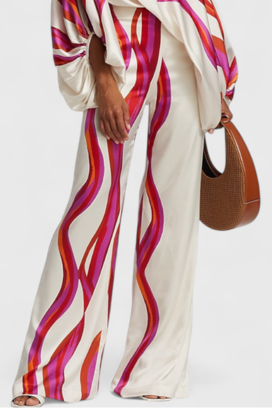 Sybella Dviejų Dalių Komplektas su Atvirais Petnešomis ir Platais Kelnėmis su Raštu