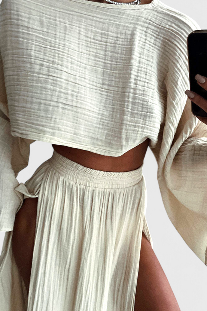 Martha Dviejų Dalių Komplektas su Aukštu Iškirpimu