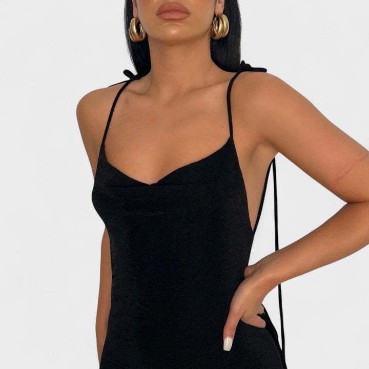 Luna - Suknelė, švenčianti jūsų formas