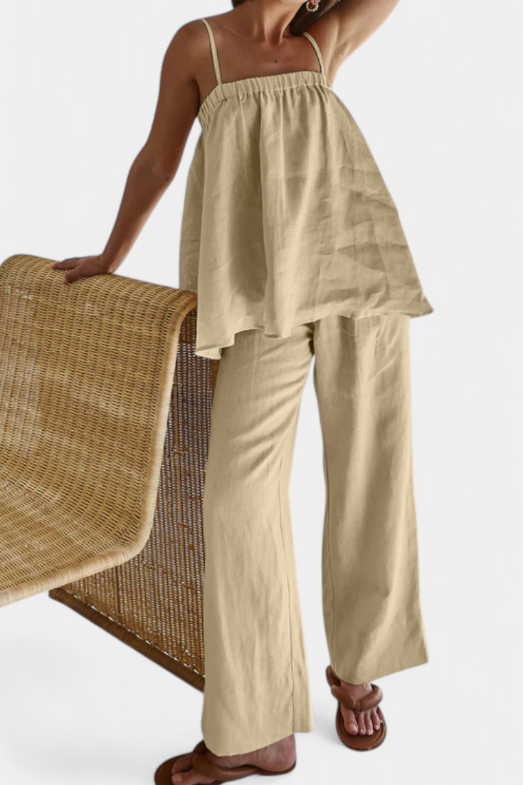 Lía Vasarinis Komplektas su Plačiu Topu ir Plazdančiomis Kelnėmis