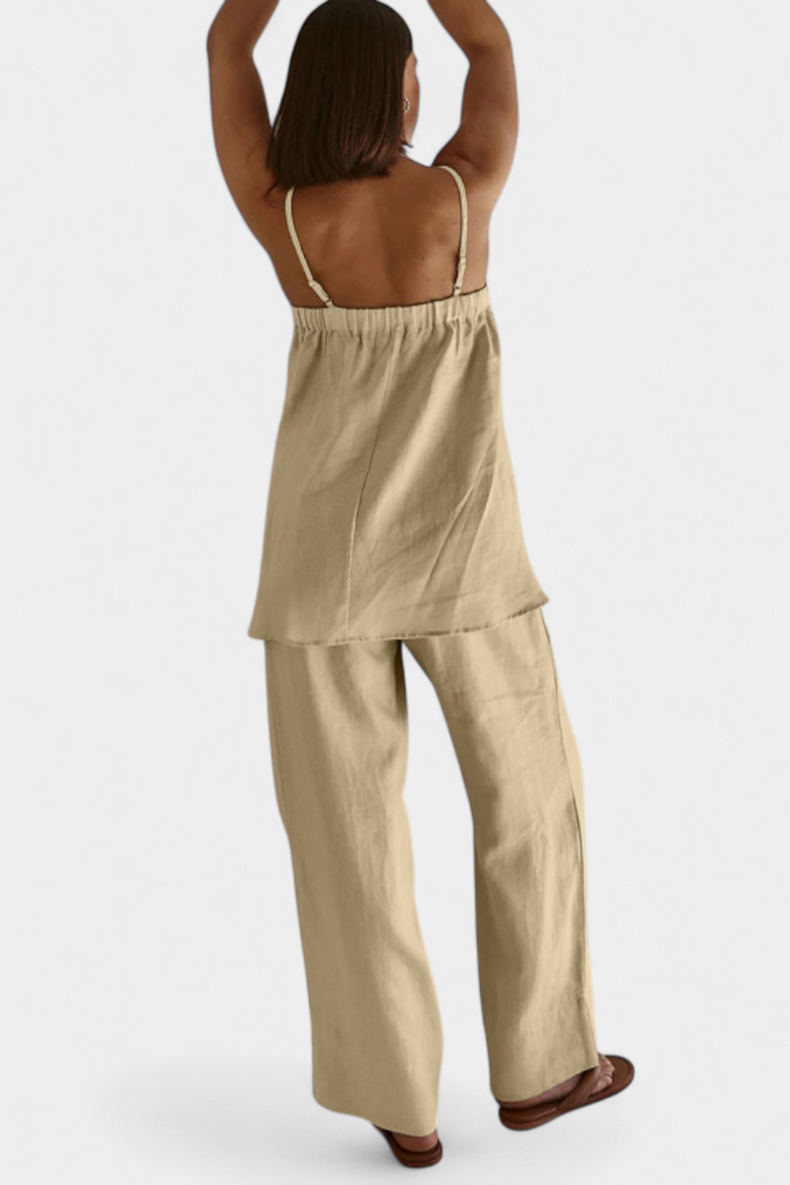 Lía Vasarinis Komplektas su Plačiu Topu ir Plazdančiomis Kelnėmis