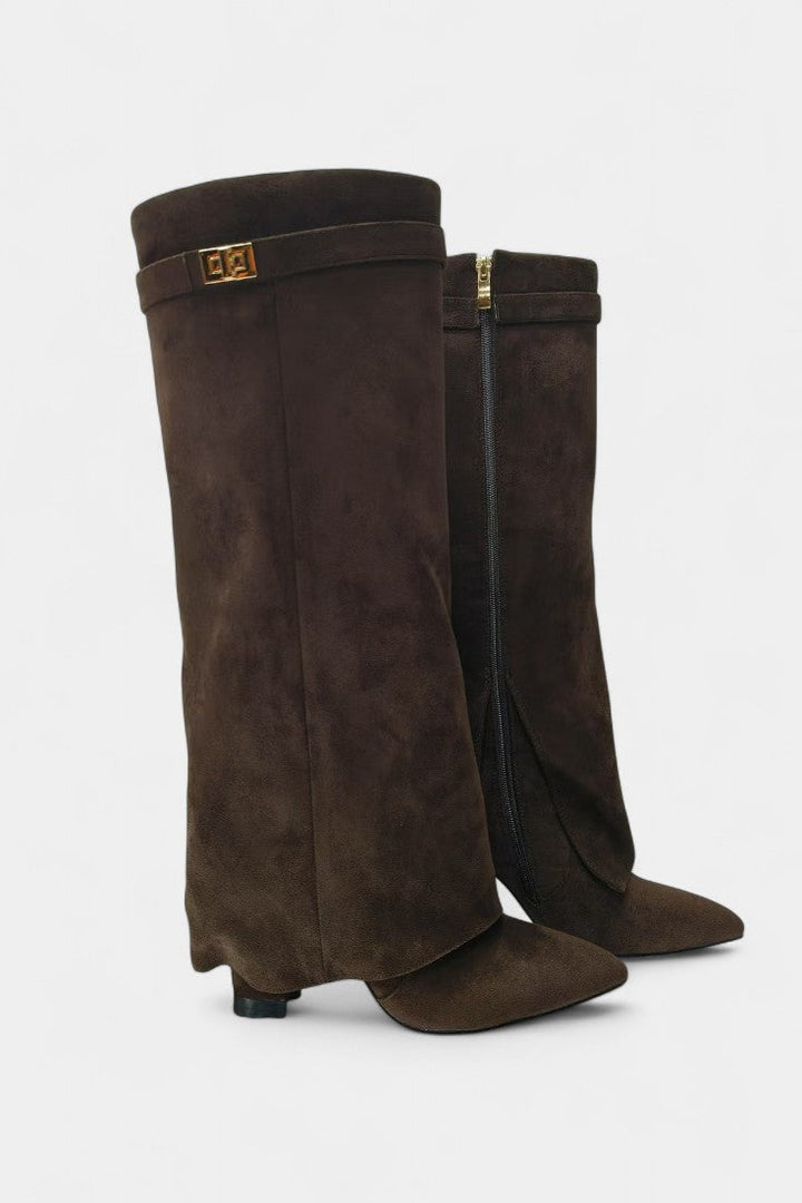 Raya Kelio Batai su Blokuotu Kulnu