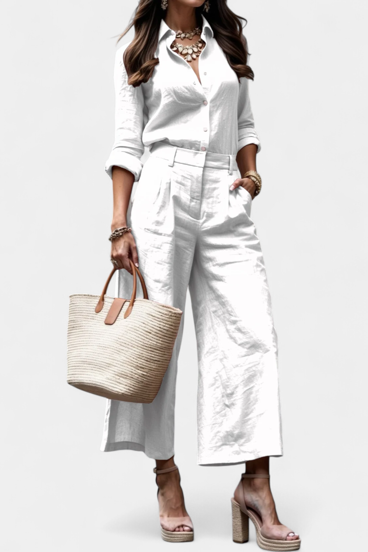 Sabina Laisvas Marškinėliai ir Capri Kelnės Komplekte