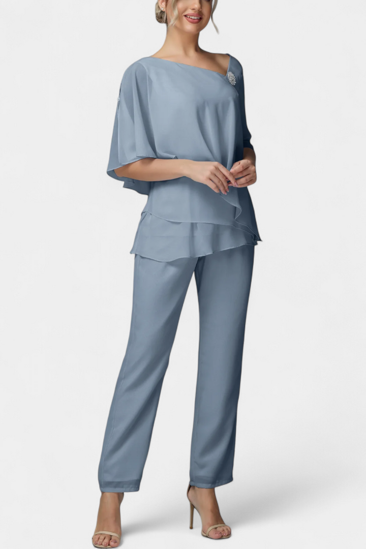 Ramona Dviejų Dalių Komplektas su Moteriška Siluetu be Pastangų