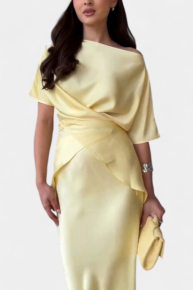 Veleda Top su Kryžminėmis Petnešomis ir Plūstančiais Sijonais