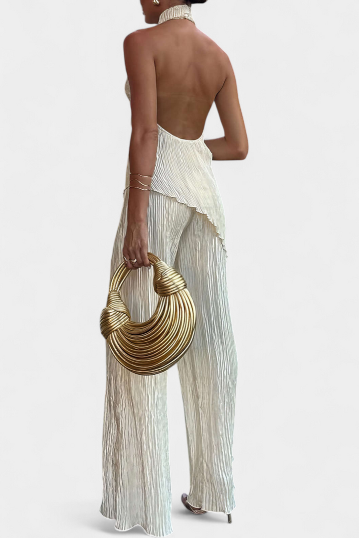 Pilarica Plisuotas Komplektas su Asimetriniu Halterio Topu ir Plazdančiomis Kelnėmis