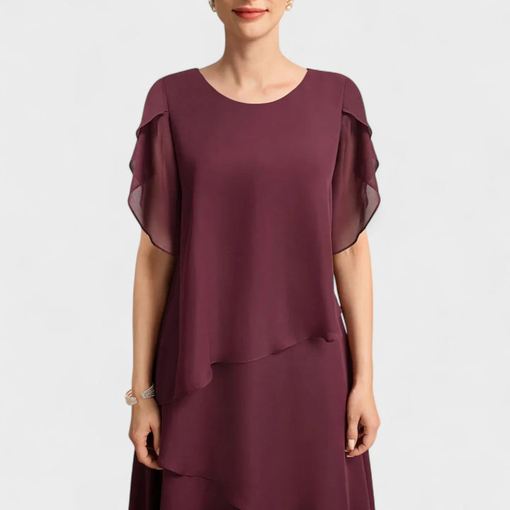 Denise suknelė - Laiko nepriklausoma elegancija