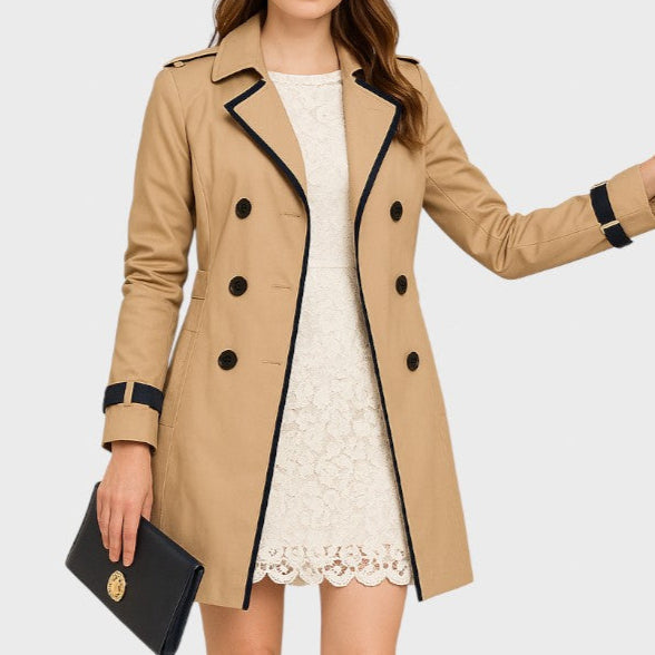 Prabanga | Moteriškas dvieilis trenčinis su kontrastinėmis detalėmis